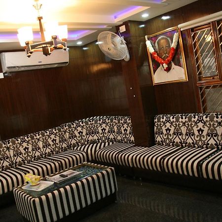 Kvp Inn Tirupati Dış mekan fotoğraf